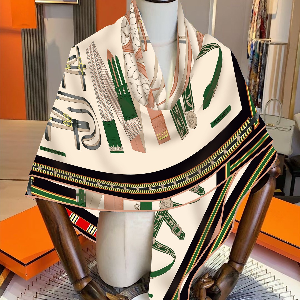 Travel Accessories Gifts For Women - Warmer Schal aus Kunstseide und Wolle